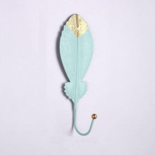 Charger l'image dans la galerie, Crochet en forme de feuille